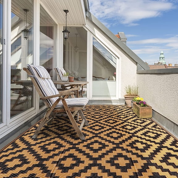 Waterproof Outdoor Rug 4x6 ft, Plastic Straw Area Rug, Large Floor Mat for Outdoors, RV, Patio, Backyard, Deck, Picnic, Beach, Trailer, Camping, Black & Brown Lattice
