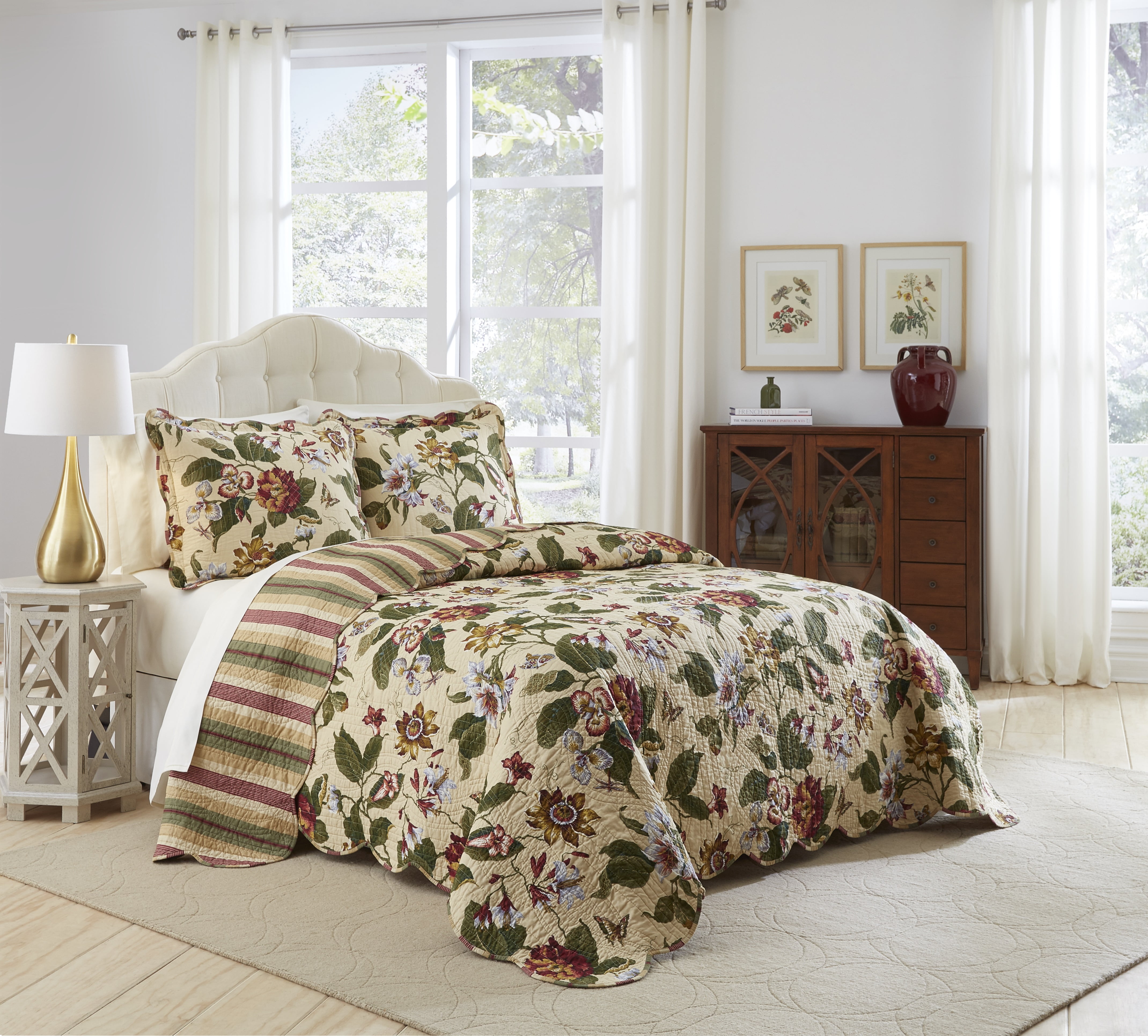Queen Red Cotton Reversible Floral Bedspread Set