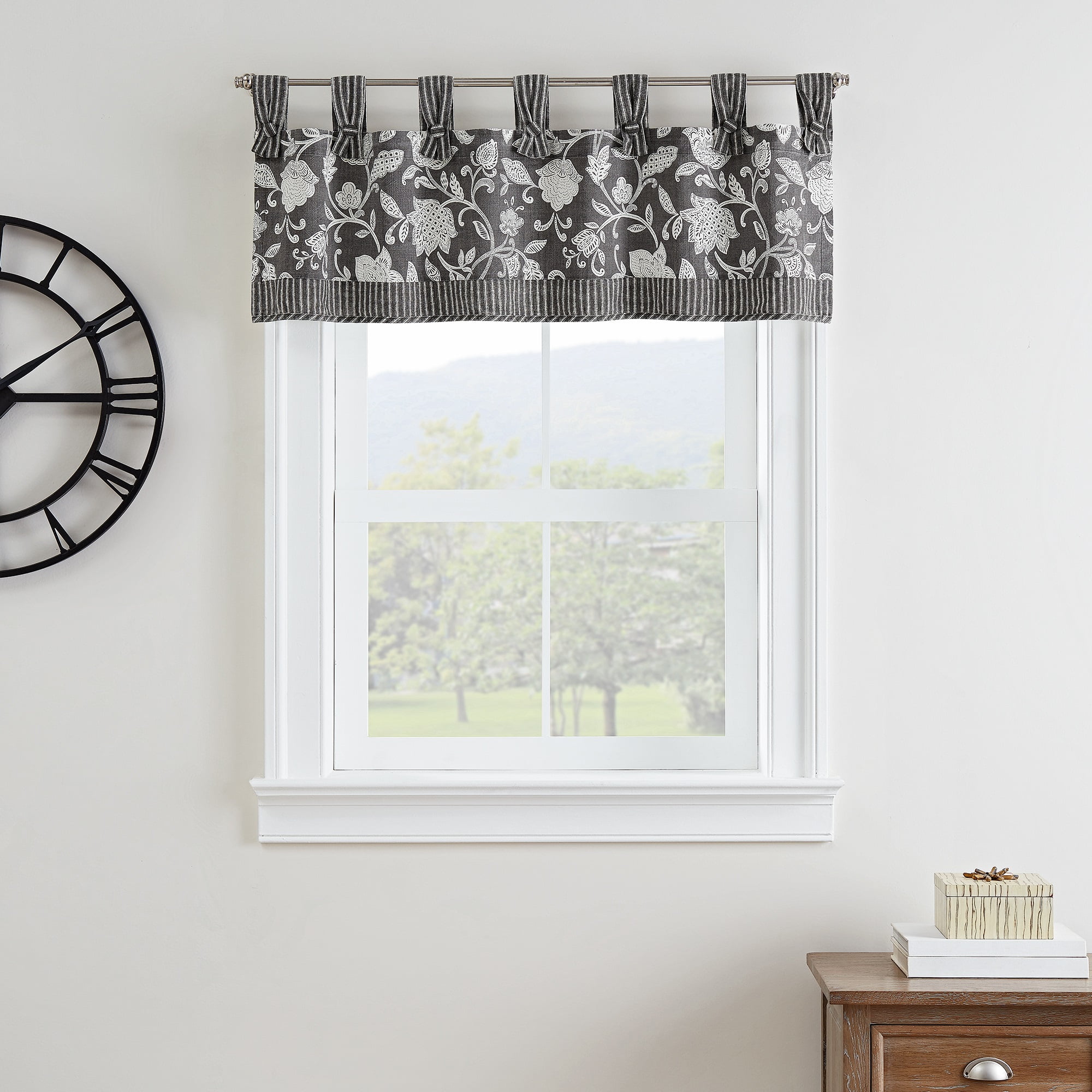 Black and White Cotton Floral Pattern Button Tab Valance