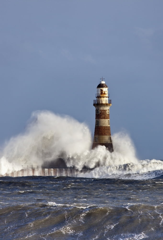 Waves Crashing Against Roker Lighthouse Sunderland Tyne And Wear England Canvas Art - John Short Design Pics (12 x 18)