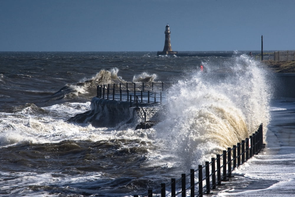 Waves Crashing By Lighthouse At Sunderland Tyne And Wear England United Kingdom Canvas Art - John Short Design Pics (17 x 11)