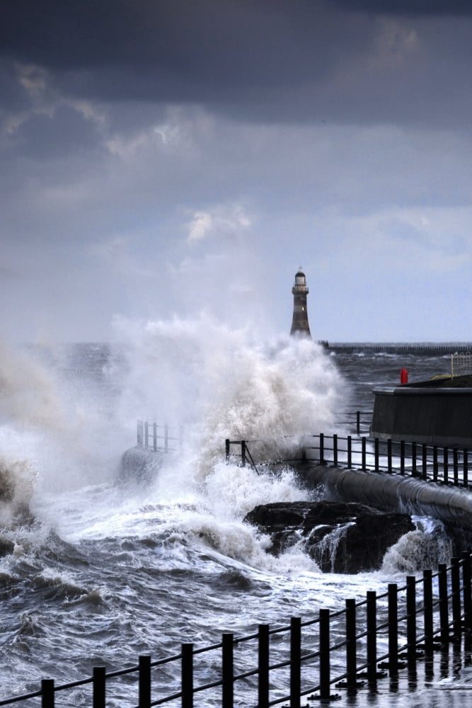 Waves Crashing Sunderland Tyne And Wear England Canvas Art - John Short Design Pics (11 x 17)