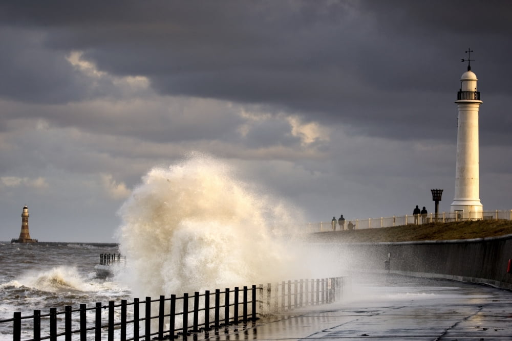 Waves Crashing Sunderland Tyne And Wear England Canvas Art - John Short  Design Pics (17 x 11)