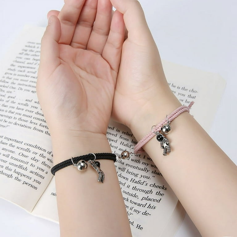 Wavespets Couple Bracelet Astronaut Small Rubber Band to Send Girlfriend Boyfriend Magnet Stone Bell Bracelet Knotted Head Rope