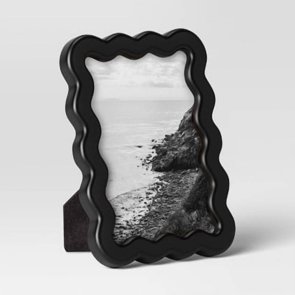 Wavy Shape Picture Frame Black