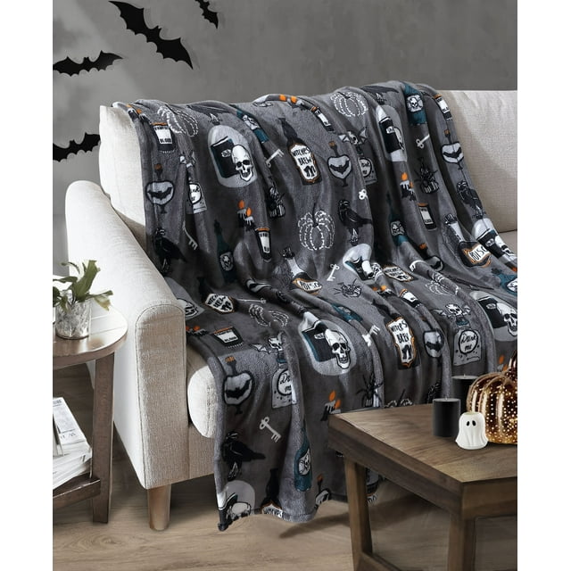 Way To Celebrate Halloween Potions Throw Blanket, Gray, Standard Throw