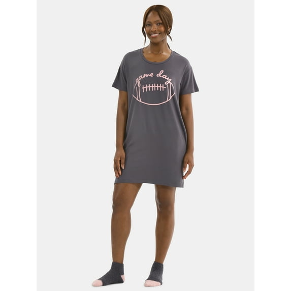 Halloween Women's Printed Sleepshirt Top and Socks Set from Way to Celebrate, 2-Piece, Sizes XS-3X