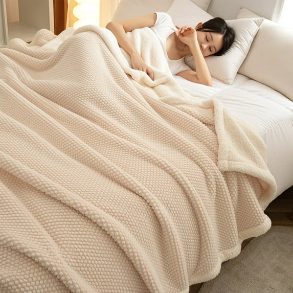 Wdhugt Knit Throw Blanket for Couch, Cable Knitted Throw Blanket for All Seasons, Soft Cozy Lightweight Chunky Knit Blanket for Living Room Bed Office Travel Boho Decor (78x59 In, White)