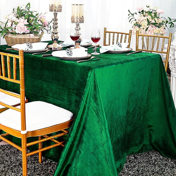 Wedding Linens Inc. Wholesale 90"x 132" Rectangular Italian Velvet Tablecloth - Emerald Green