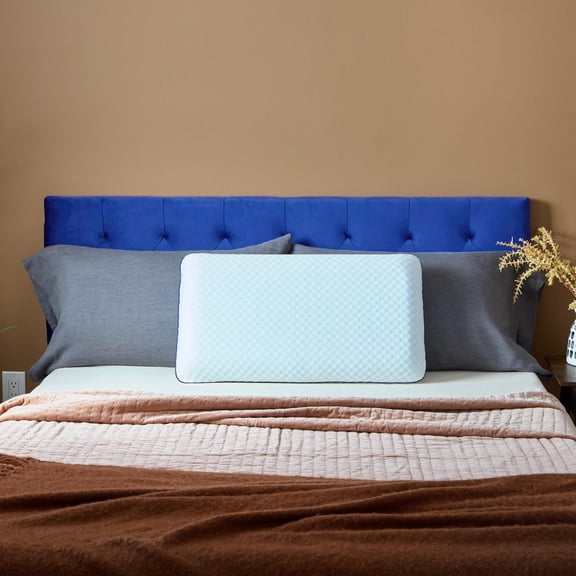 Weekender Cooling Gel Memory Foam King Pillow for Side Back Sleepers with Ventilated Design and Washable Cover