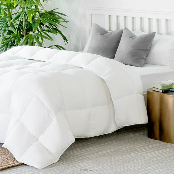 Weekender Quilted Down Alternative Comforter in Classic White, Multiple Sizes