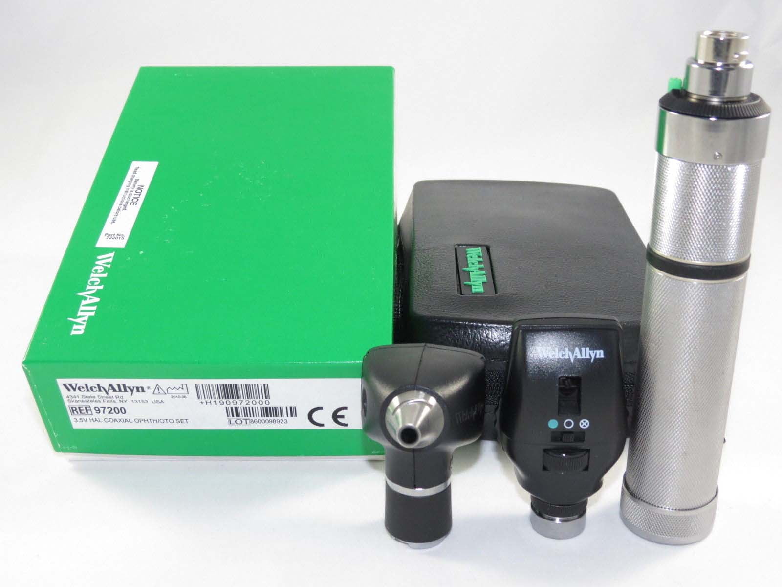 Welch Allyn Ear Checking Scope Diagnostic Set with Ophthalmoscope