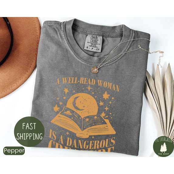 Well Read Woman Book Lover Librarian T-Shirt - Walmart.com