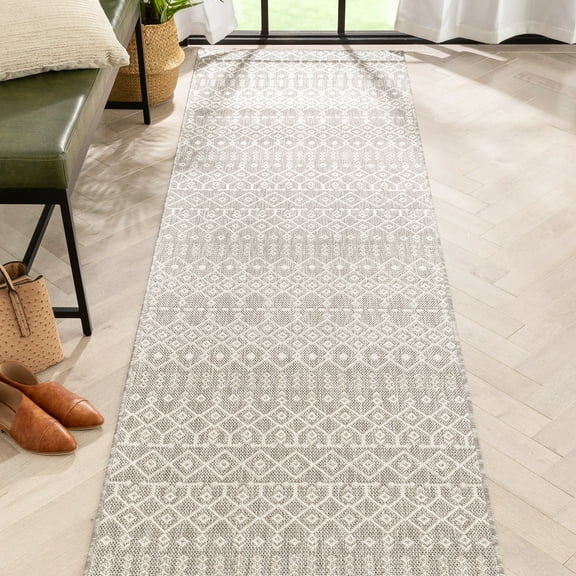 Well Woven 3' x 10' Light Gray Outdoor Rug