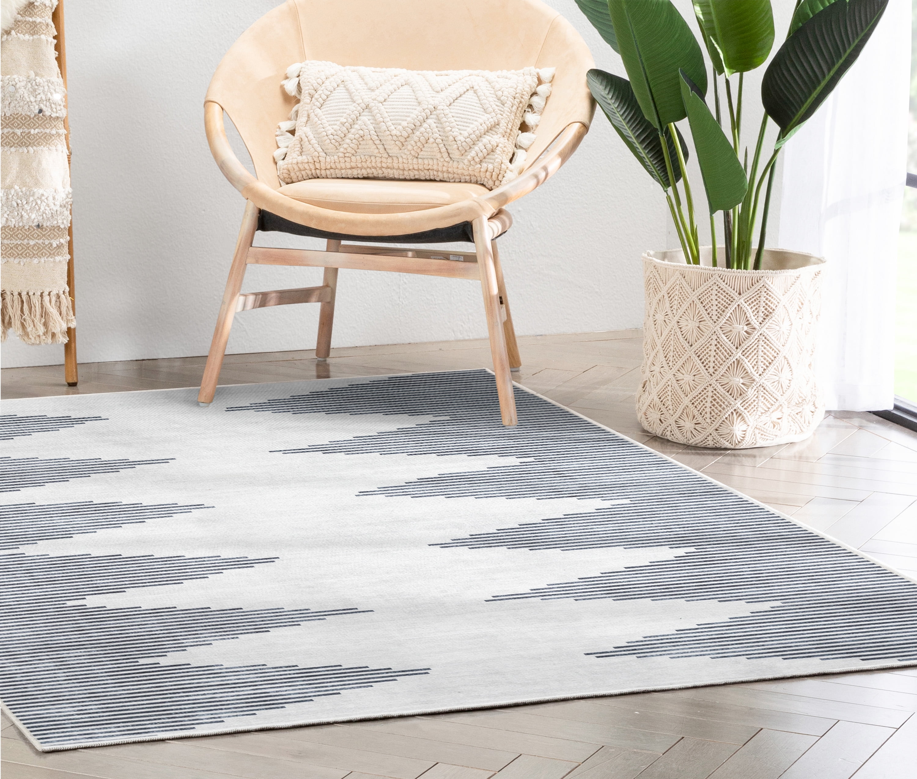 Ivory and Gray Synthetic Flat Woven Washable Area Rug, 8' x 10'