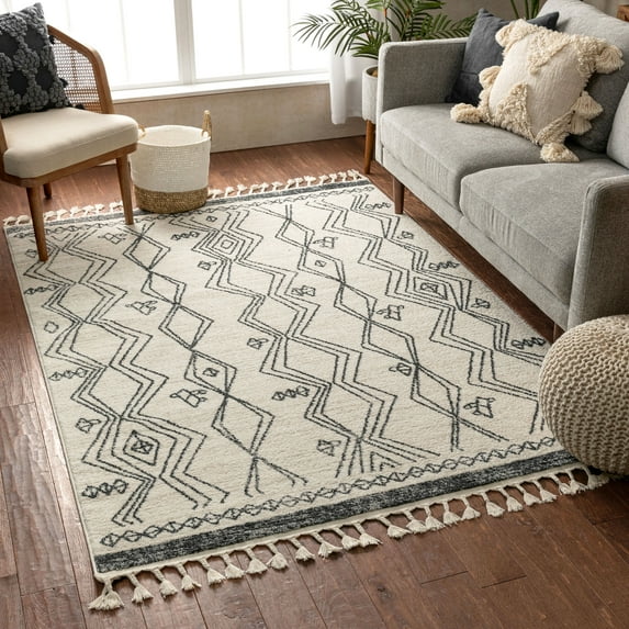 Well Woven Austen Ivory Geometric Tribal Area Rug 7'10" x 9'10"
