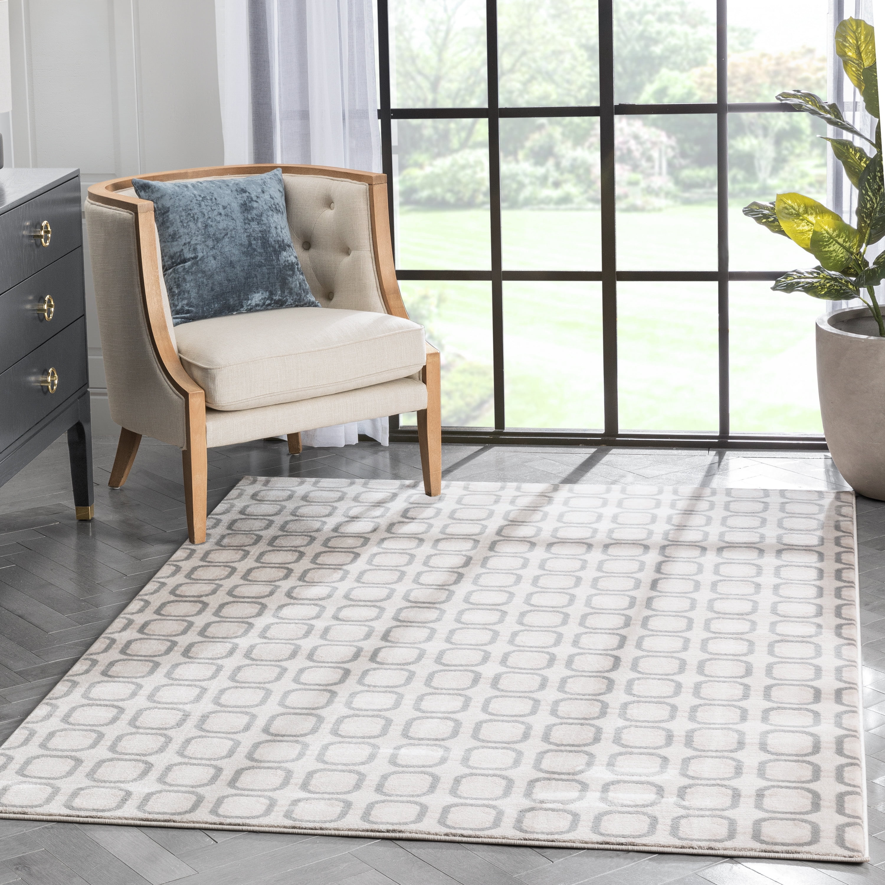 Reversible Geometric Gray Synthetic 5' x 7' Area Rug