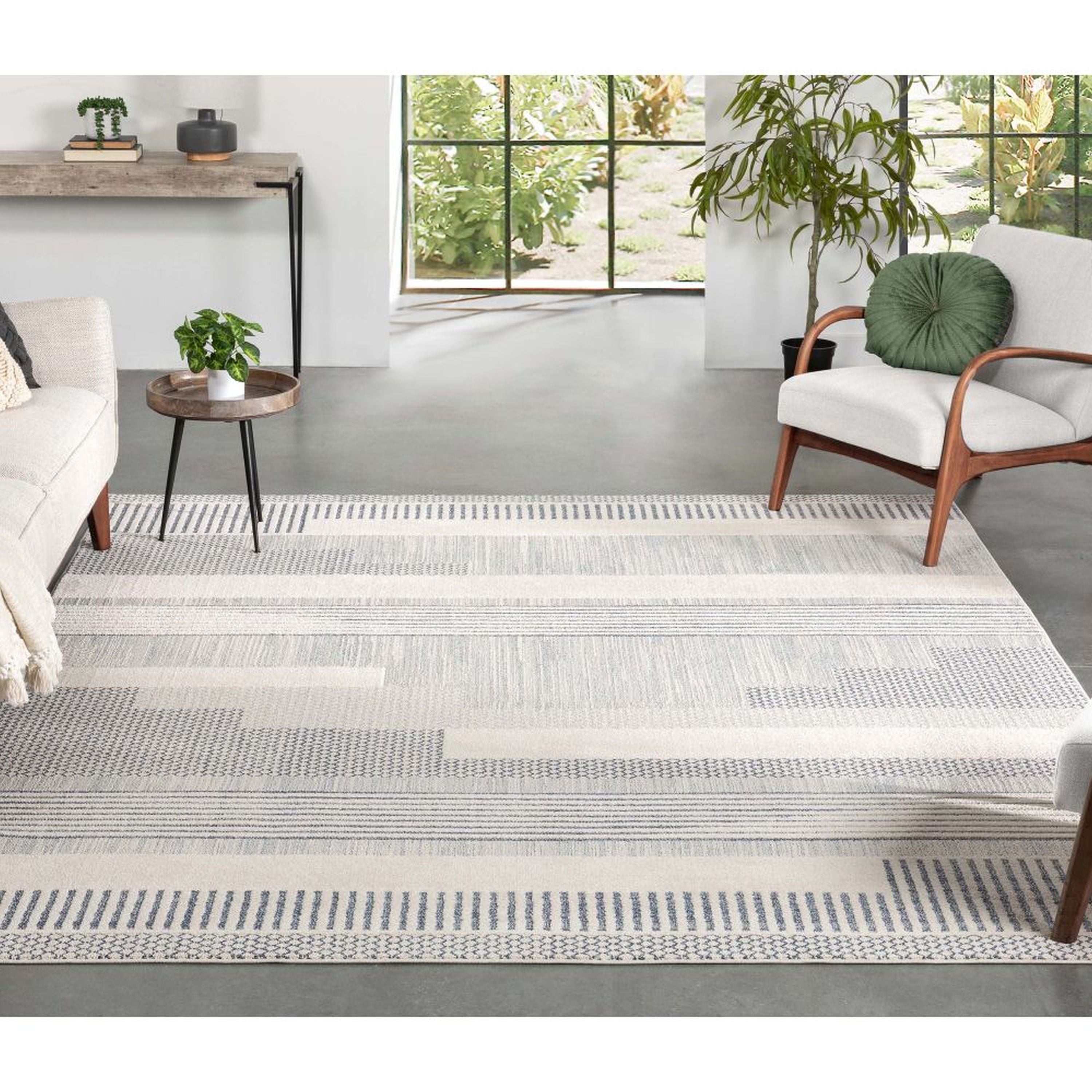 Blue and Beige Geometric Synthetic 5' x 7' Area Rug