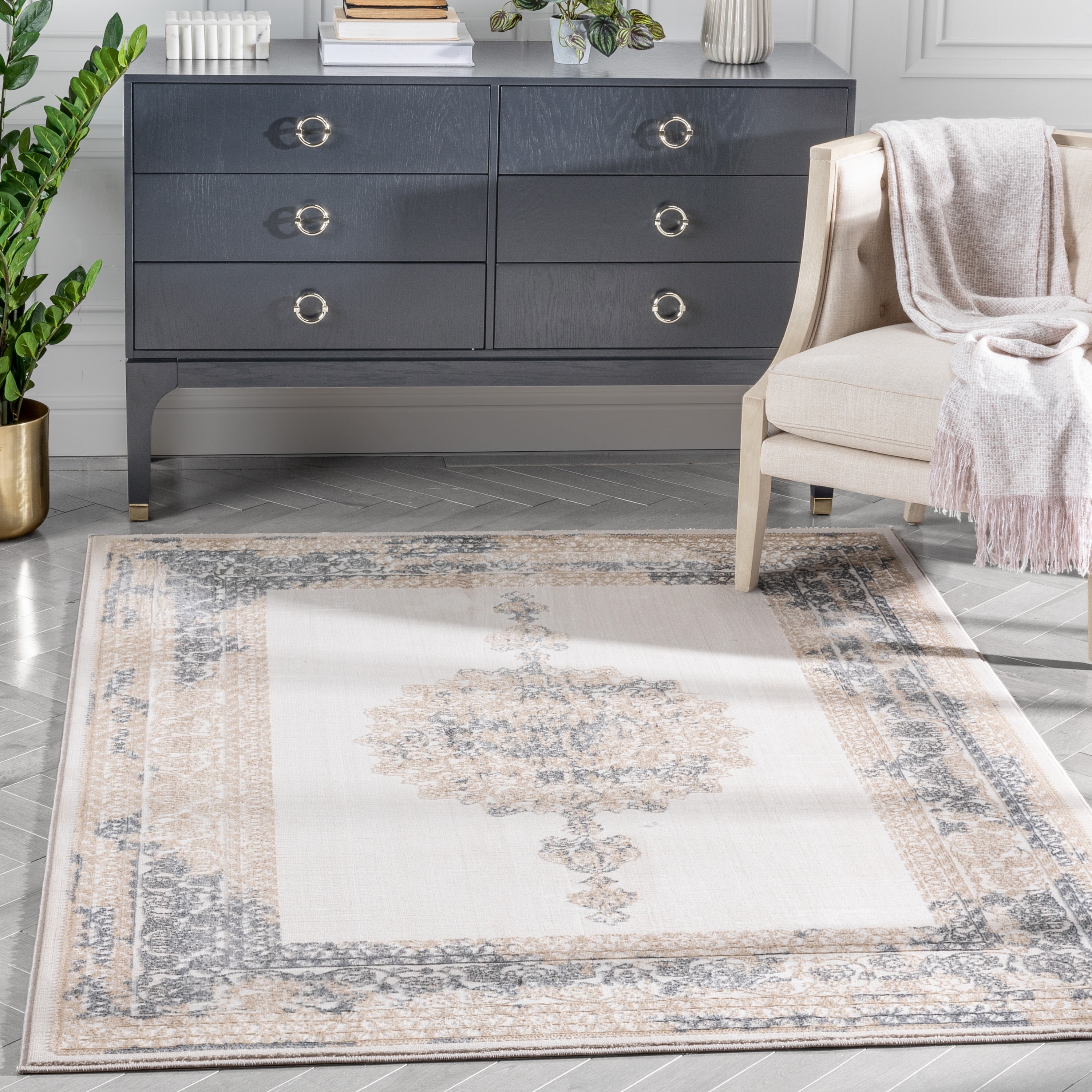 Cairo Gemma Ivory 5' x 7' Easy-Care Synthetic Medallion Rug