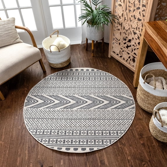Well Woven Crocie Grey Tribal Geometric Area Rug