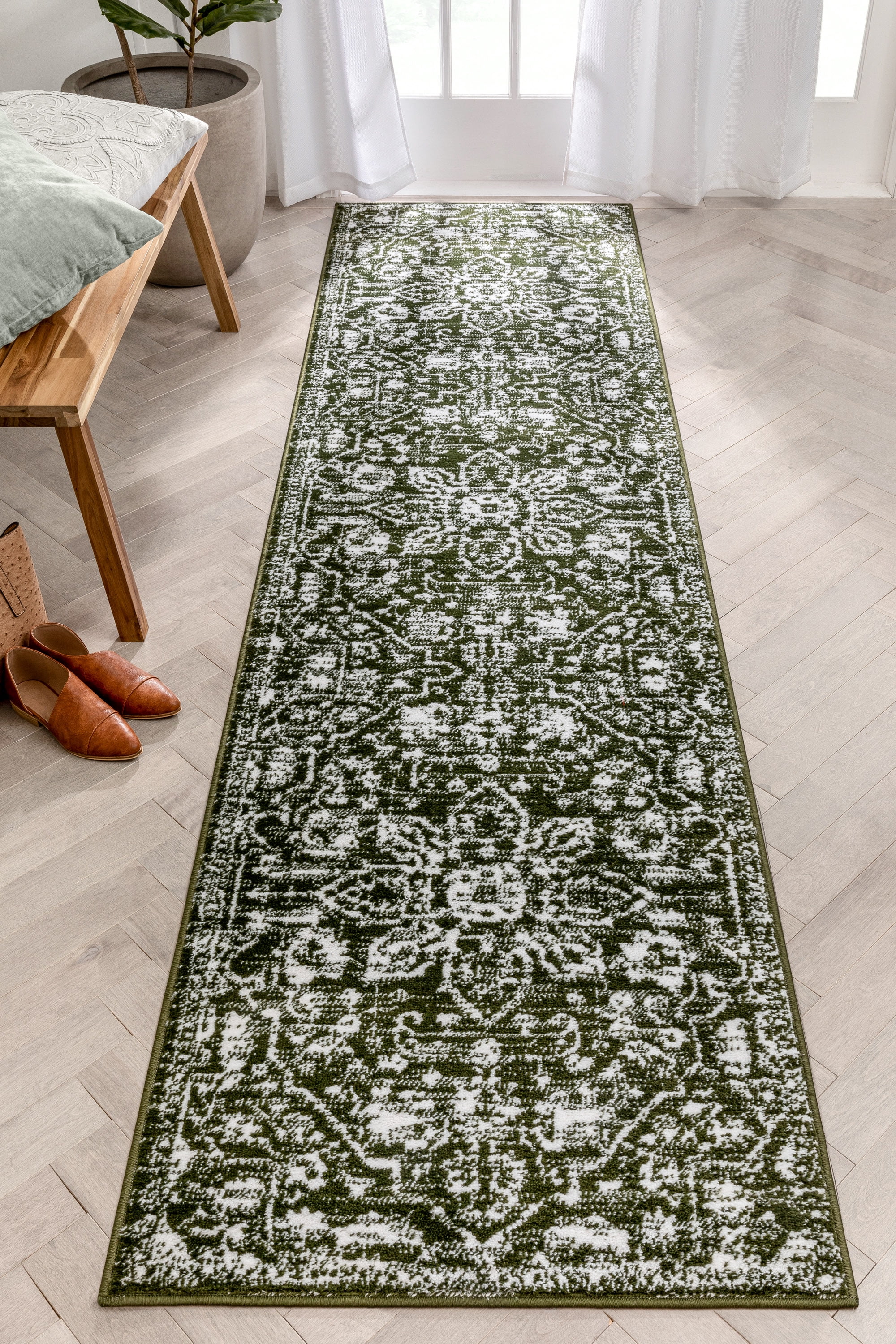 Well Woven Della Green Vintage Medallion Pattern 3x10 (2'7" x 9'10") Runner Rug