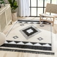 thumbnail image 1 of Well Woven Ein Grey Moroccan Diamond Medallion Pattern Area Rug 5x7 (5'3" x 7'3"), 1 of 8