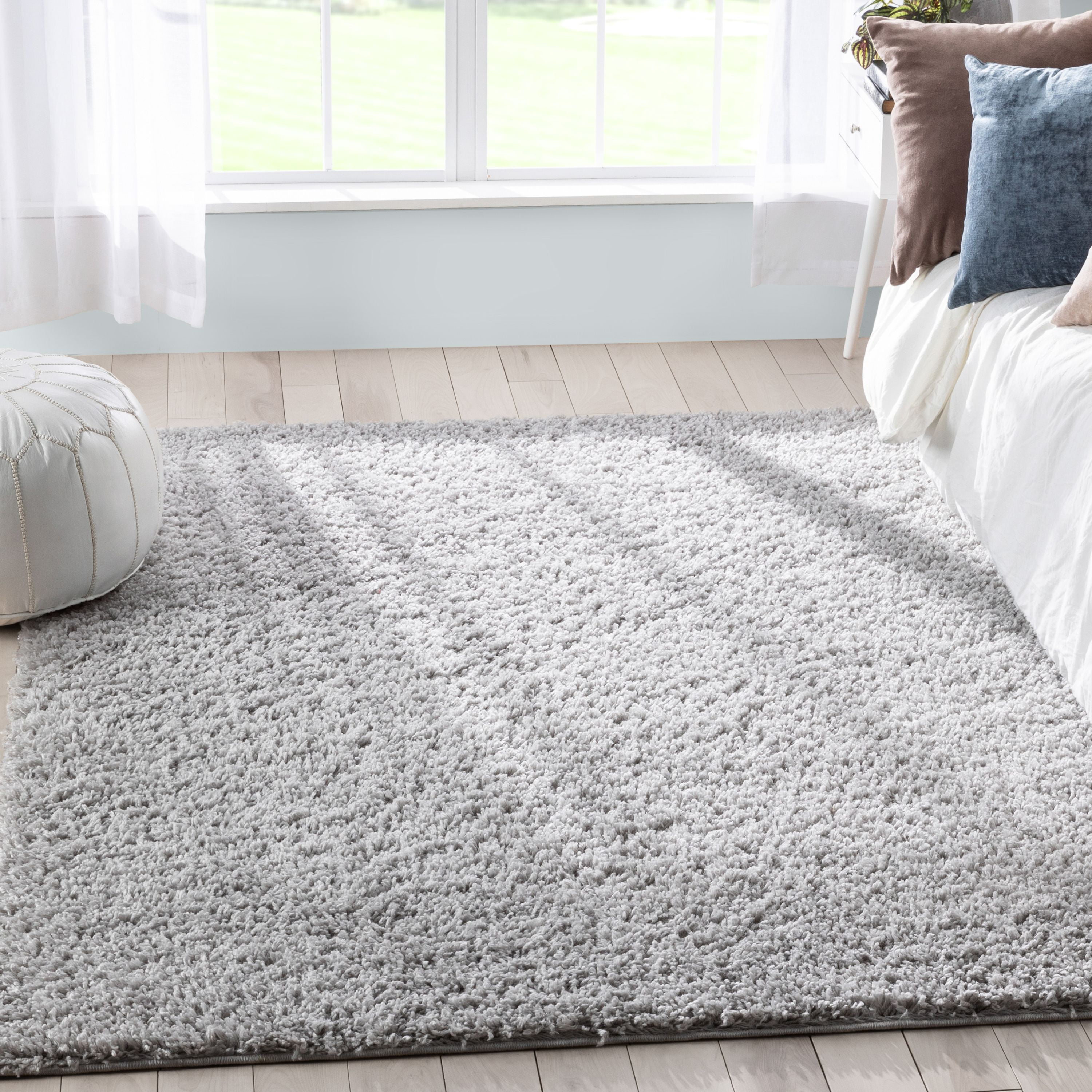 Light Grey Textured Rectangular Shag Synthetic Area Rug 6'7" x 9'6"
