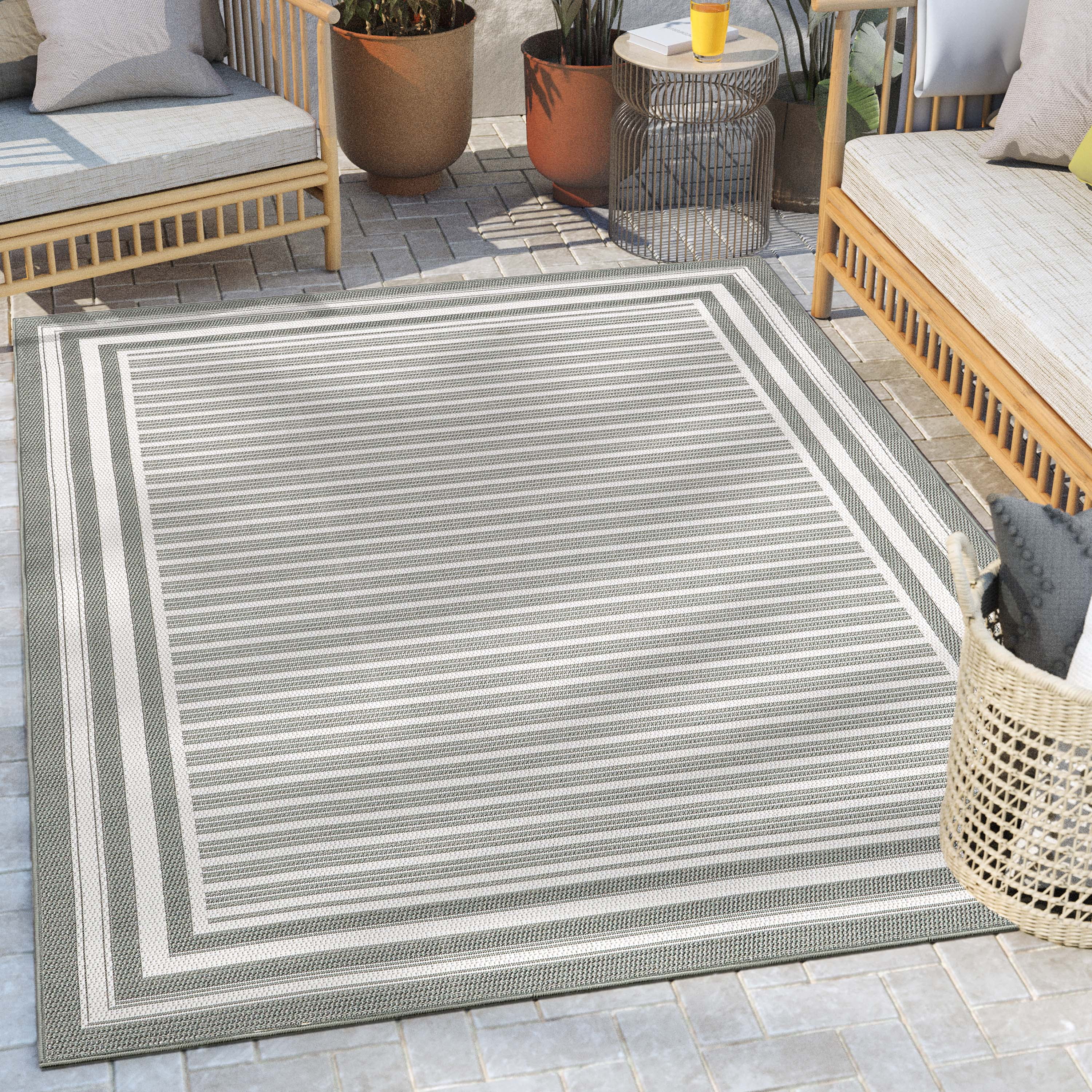 Green and White Striped Synthetic Flat Woven Indoor/Outdoor Rug