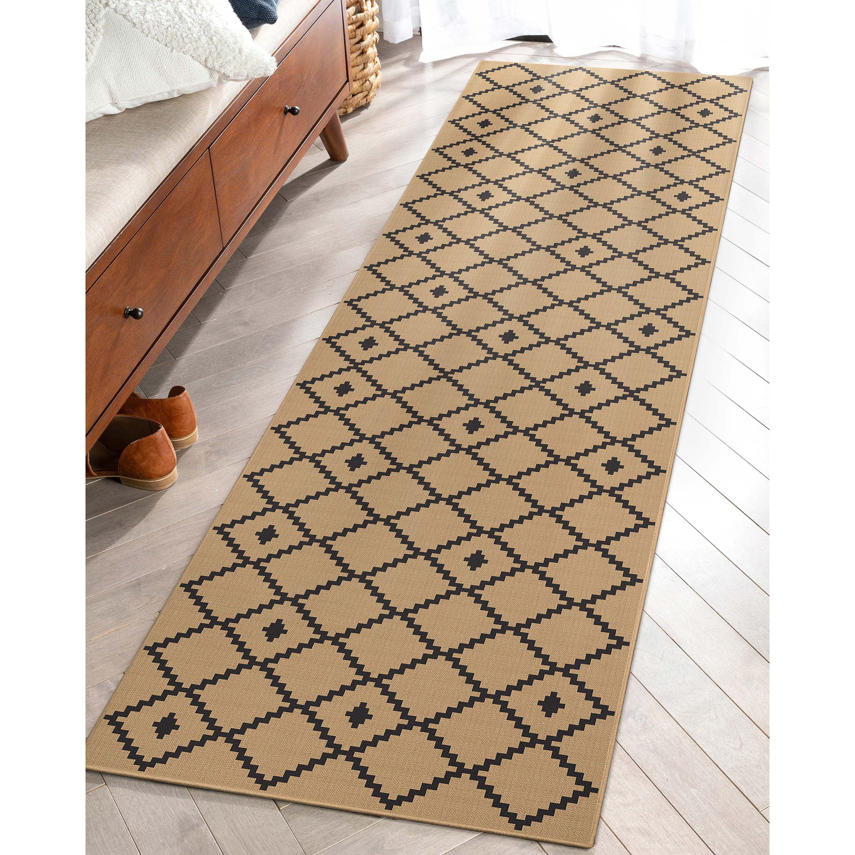 Well Woven Jute Akita Modern Moroccan Flat-Weave Black 2'3" x 7'3" Runner Rug