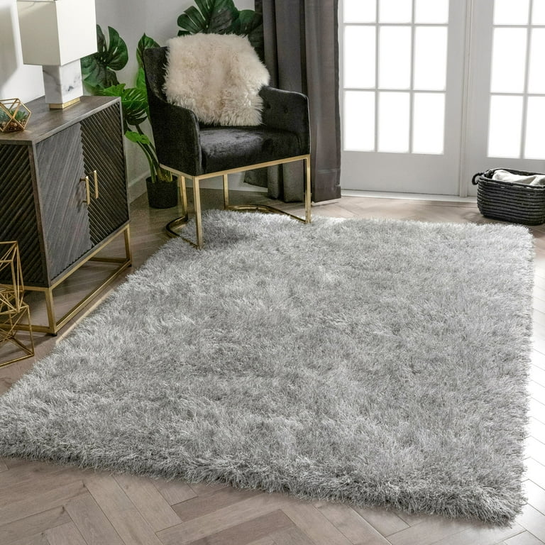 https://i5.walmartimages.com/seo/Well-Woven-Kuki-Chie-Glam-Solid-Textured-Ultra-Soft-Grey-5-3-x-7-3-Two-Tone-Shag-Area-Rug_8c7dae59-5eea-4c54-87e2-10f16e914464_2.fc1e8b1fffc0a928dde722a7c3b17041.jpeg?odnHeight=768&odnWidth=768&odnBg=FFFFFF