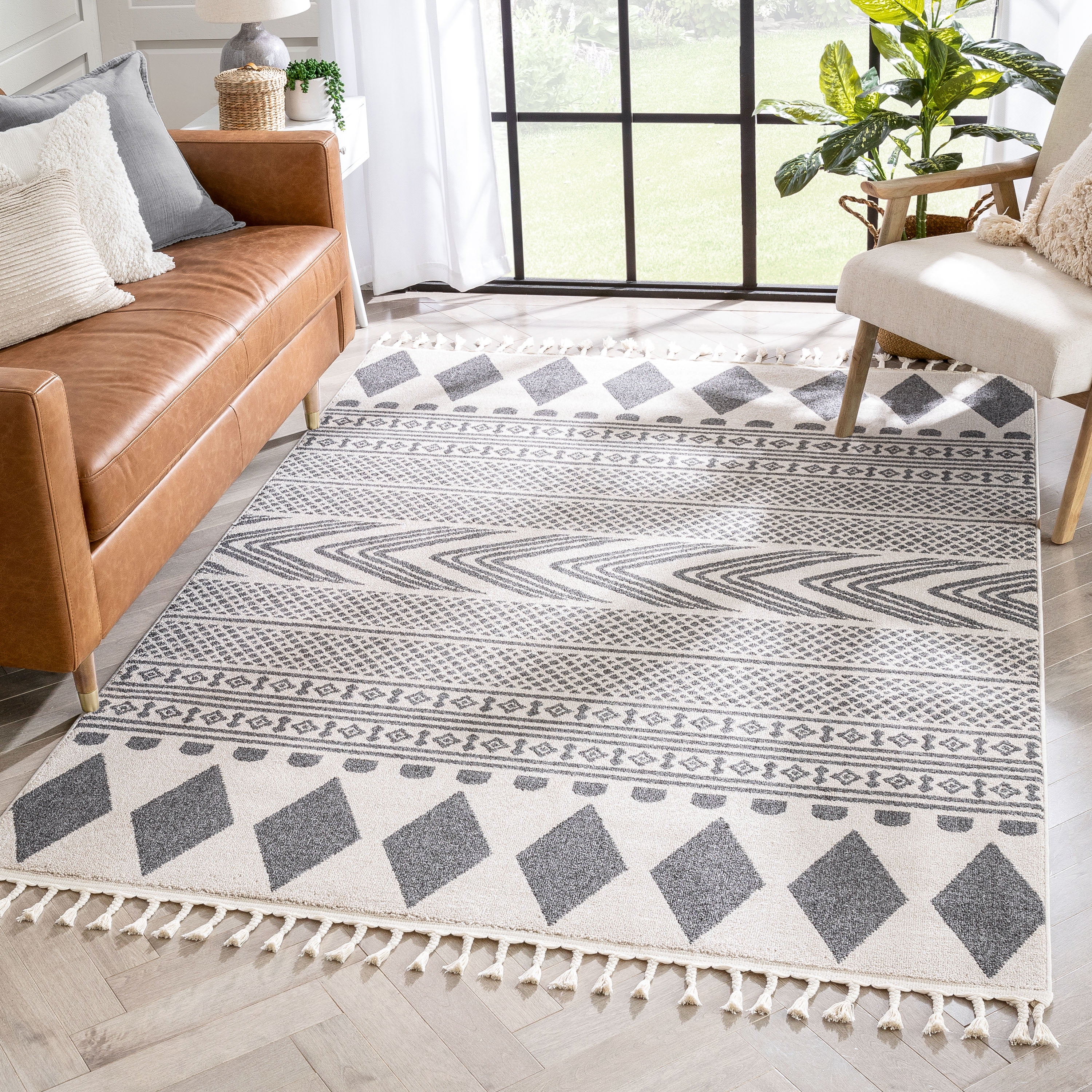 Gray Geometric Medium Pile Synthetic Area Rug