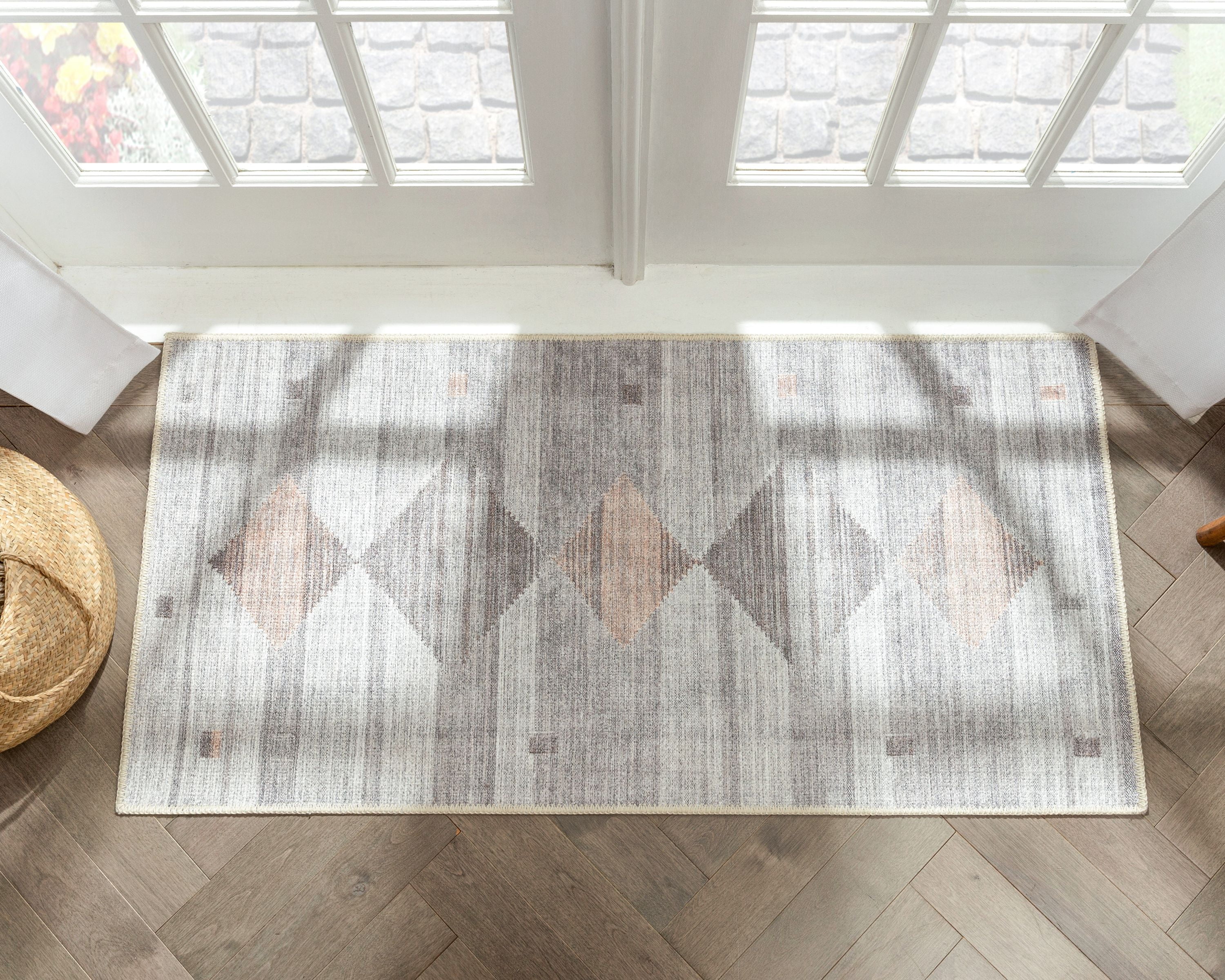 Gray Chenille Flat-Weave Reversible Area Rug 2' x 3'11"