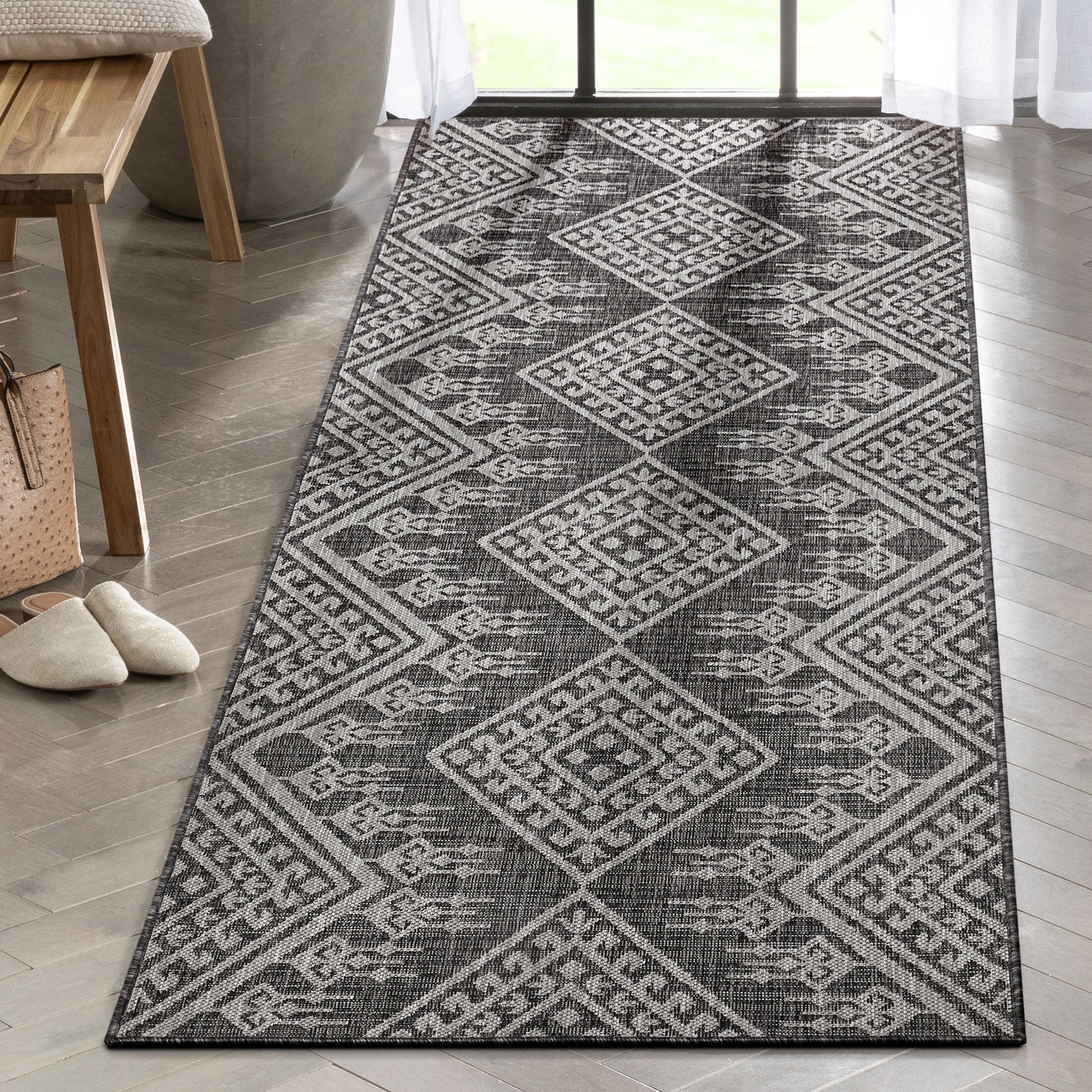 Well Woven Medusa Cascade Modern Tribal Grey 2'7" x 9'10" Runner Indoor