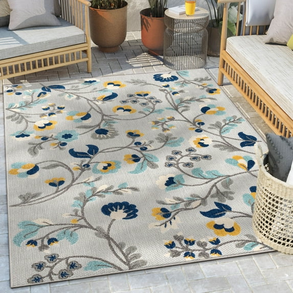 Well Woven Neveh Grey Floral Indoor/Outdoor High-Low Pile Area Rug 3'11" x 5'3"