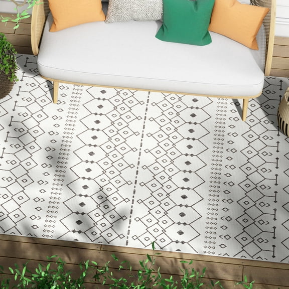 Well Woven Nors Ivory Indoor/Outdoor Nordic Lattice Area Rug 8x10 (7'10" x 9'10")