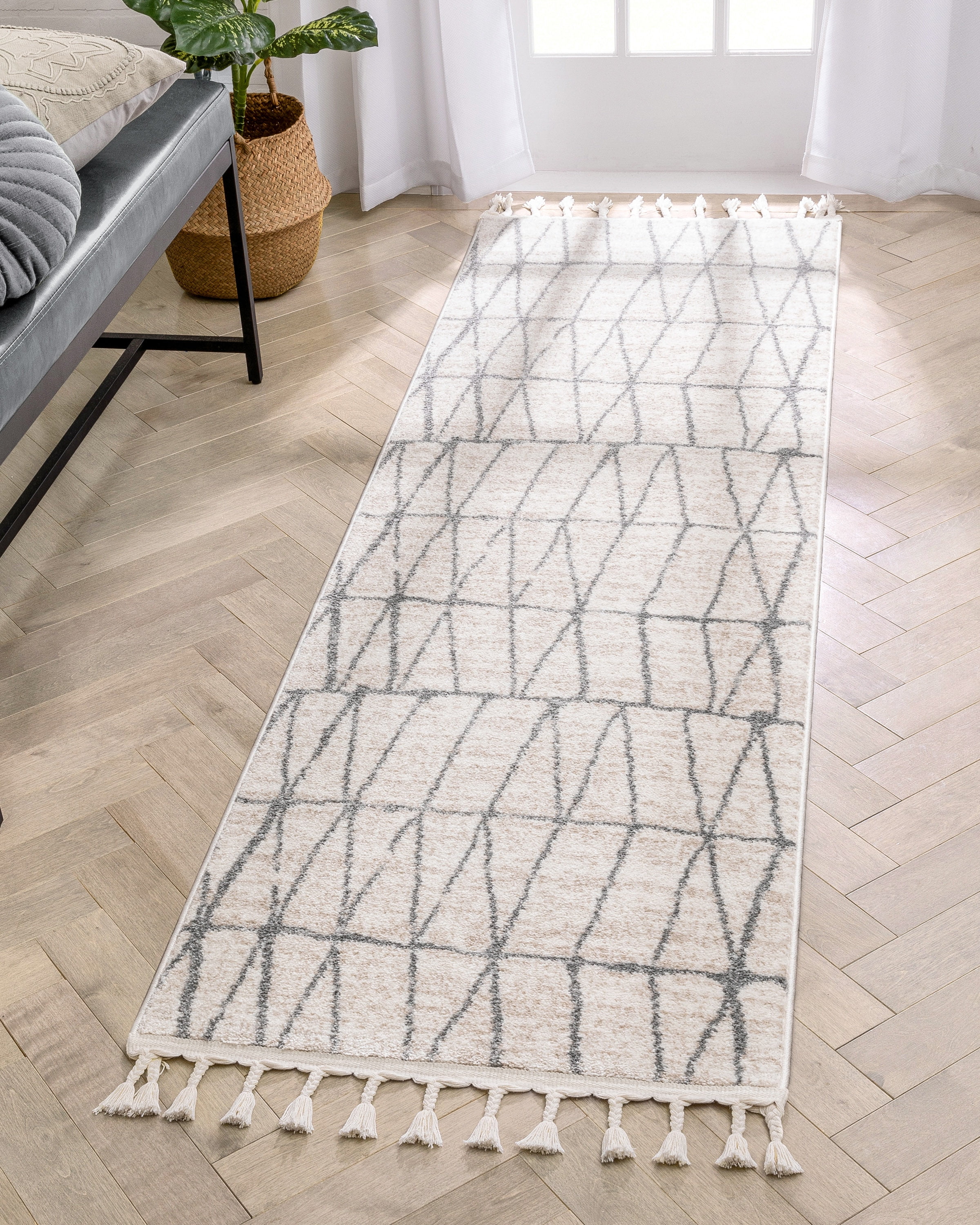 Well Woven Serenity Crisscross Retro Geometric Pattern Ivory 2'3" x 7'3" Runner Area Rug