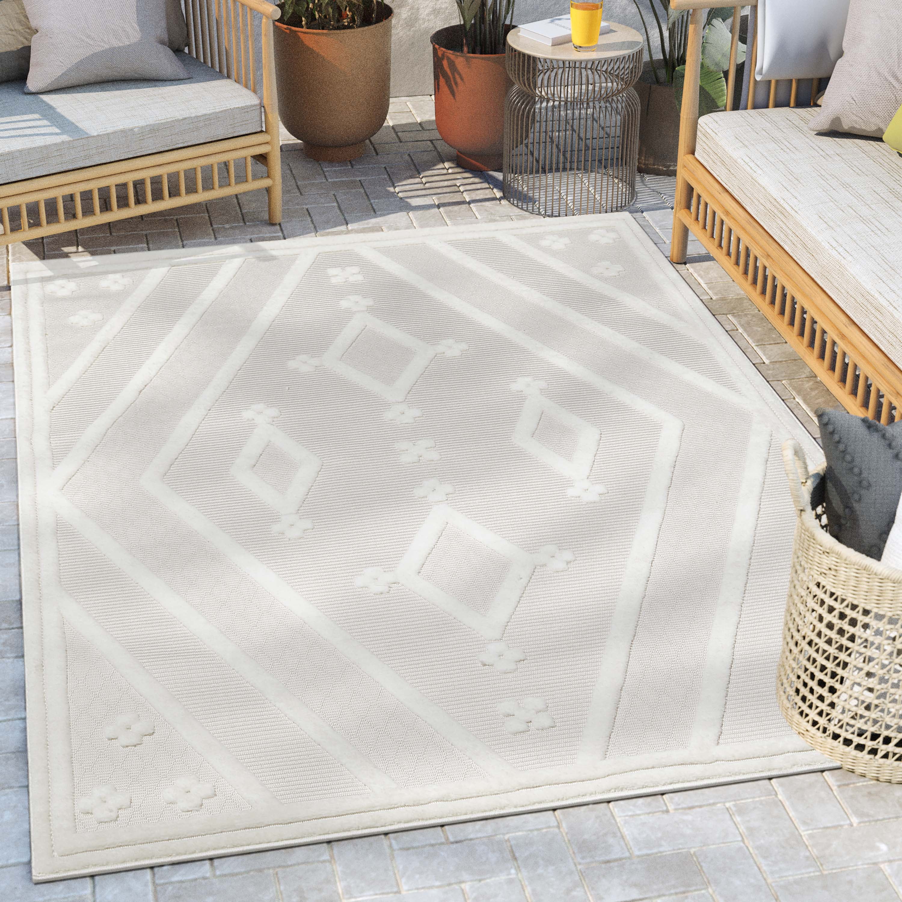 Well Woven Sila Mali Modern Moroccan Ivory 5'3" x 7'3" Indoor/Outdoor Area Rug