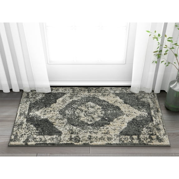 Well Woven Sydney Vintage Berkshire Modern Distressed Medallion Grey 2'3" x 3'11" Accent Area Rug