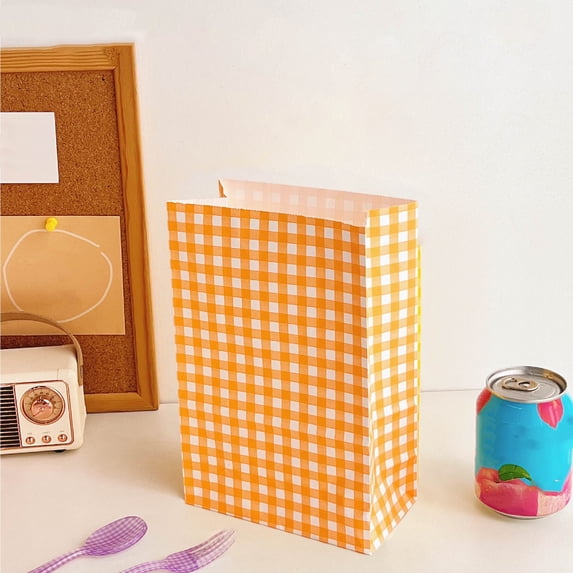 Weloille Plaid Pattern Kraft Paper Gift Bag 1Pc, Thick Reusable Tote Bag, Colorful Eco Friendly Lightweight Shopping Pouch for Party Favor Gift Wrapping Retail Packaging