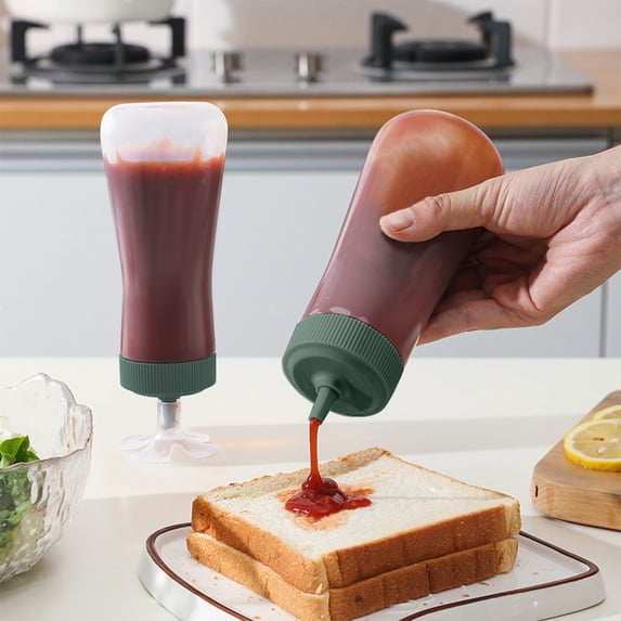 Weloille Squeezable Oil Bottles, 11oz Flip - Top Condiment Dispensers, Leak - Proof Plastic Squeeze Bottles for Oils, Sauces and Liquids, Kitchen Storage Containers