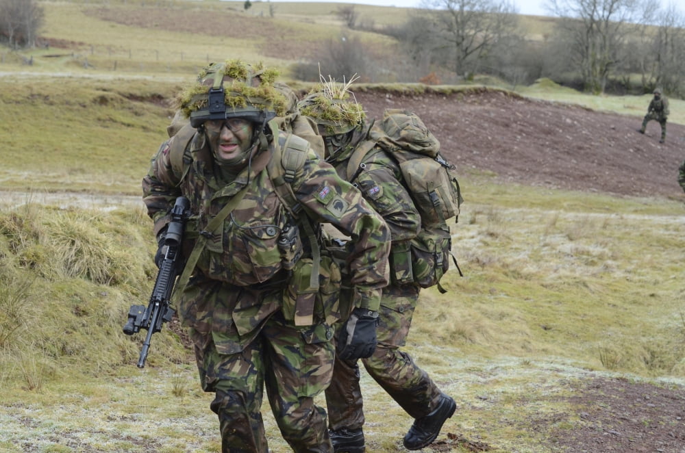 Welsh Guards platoon training at Sennybridge Training Area Wales Canvas Art - Andrew ChittockStocktrek Images (17 x 12)