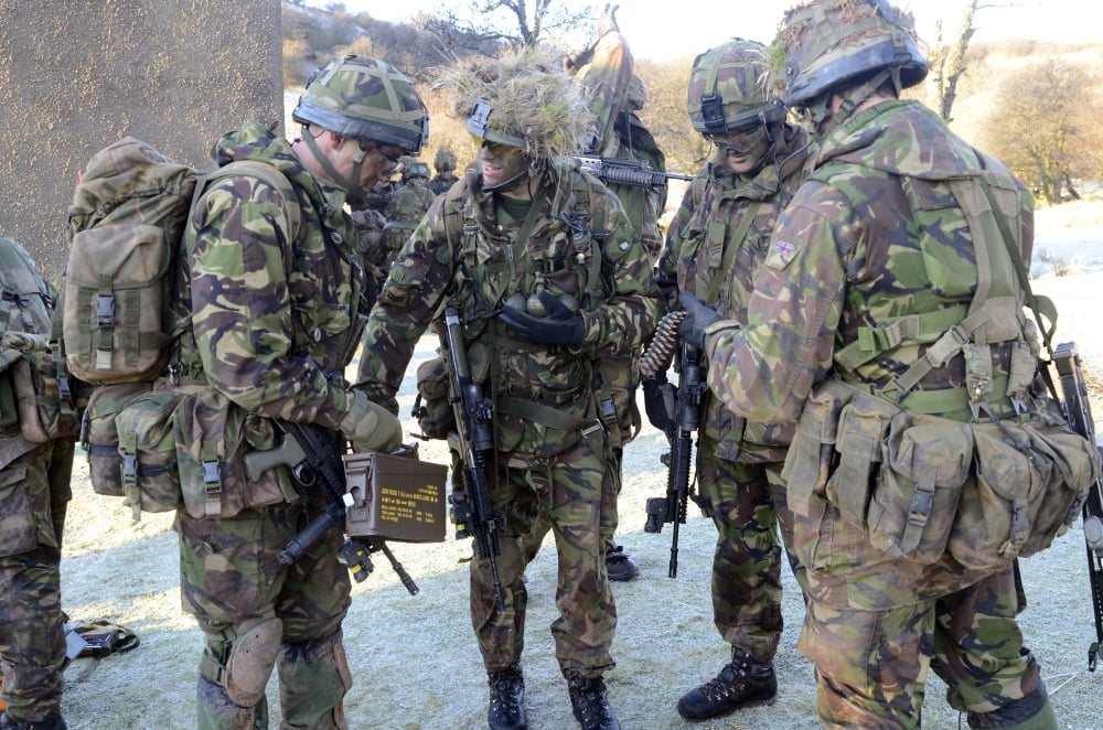 Welsh Guards platoon training at Sennybridge Training Area Wales Canvas Art - Andrew ChittockStocktrek Images (17 x 12)