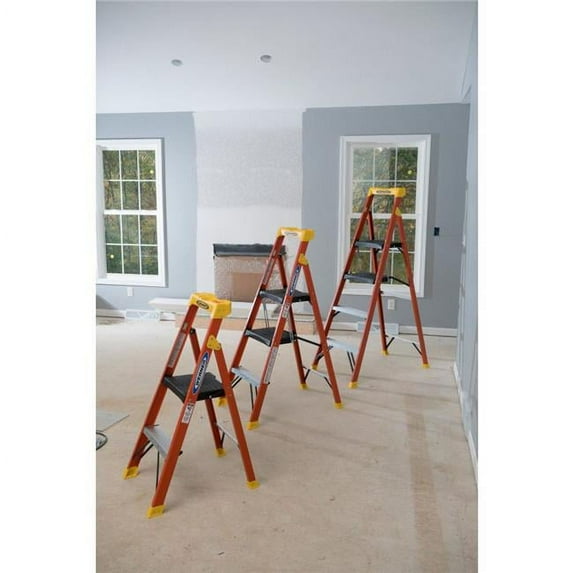 Werner C6016 5.5 ft. Type I Fiberglass Compact Ladder