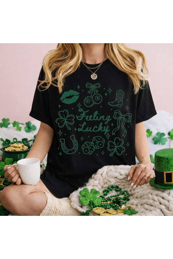 Western St. Patrick’s Day Graphic T-Shirt, Feeling Lucky Shamrock Irish Tee