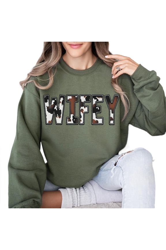 Western Wifey Sweatshirt – Cow Print Wifey Graphic Pullover, Classic Cotton Country Style Sweater for Women