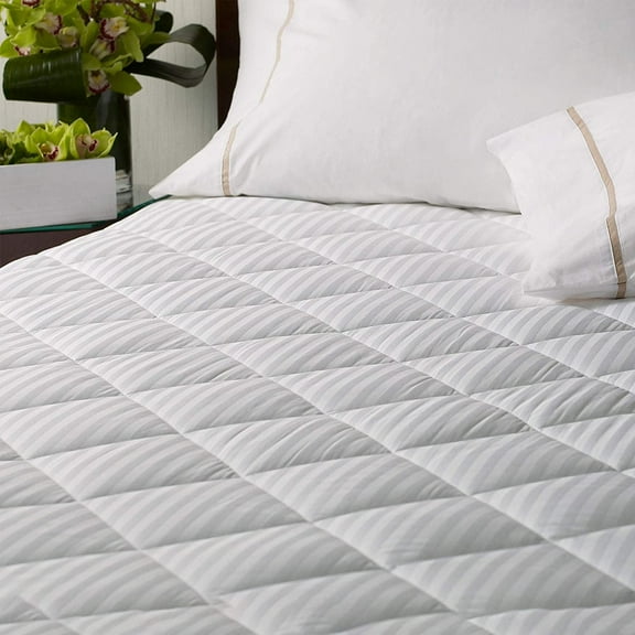 Westin Mattress Pad - Plush Quilted Mattress Topper with Deep Fitted Sides - King (78" x 80" x 18")