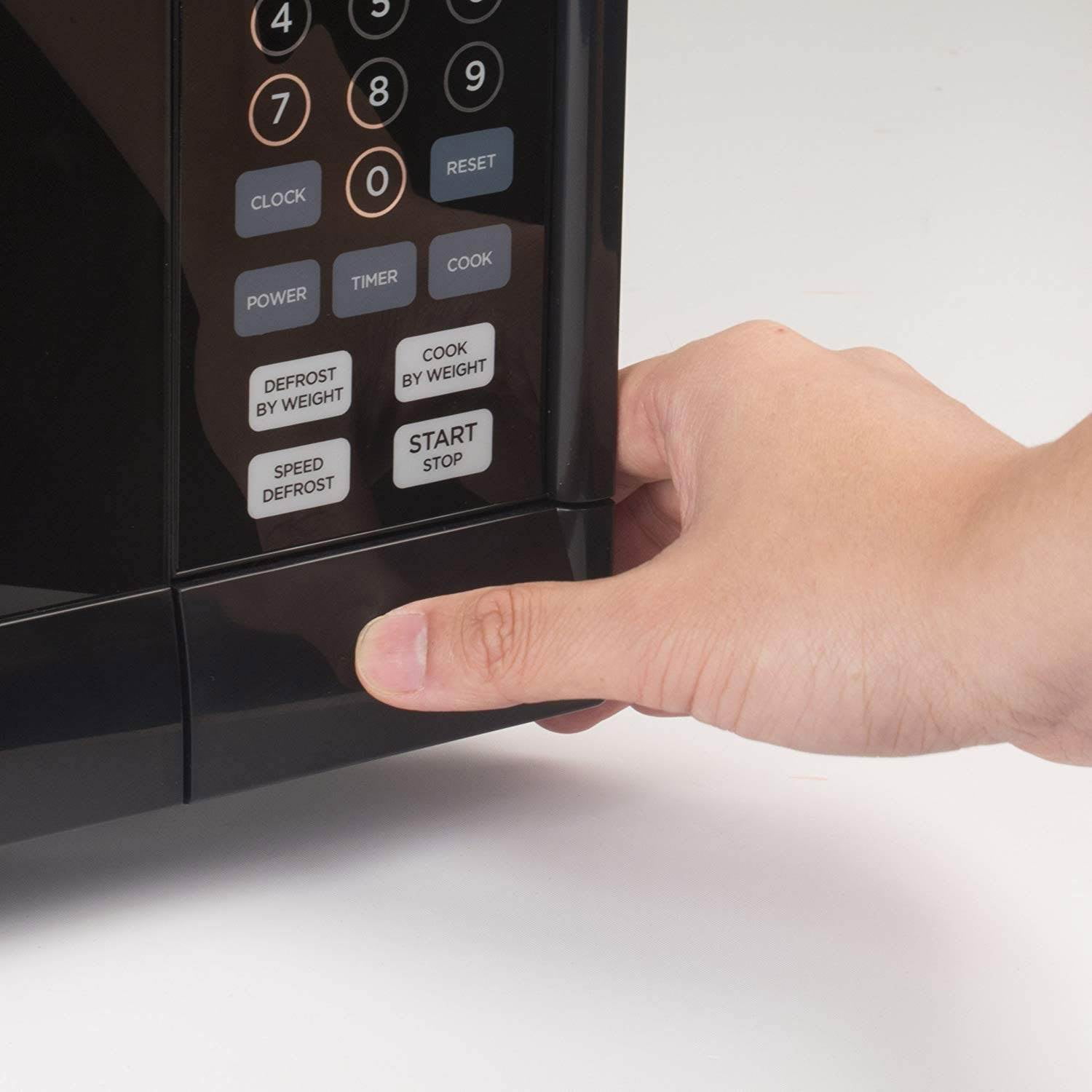 Westinghouse 0.9 Cu. Ft. Microwave, Black