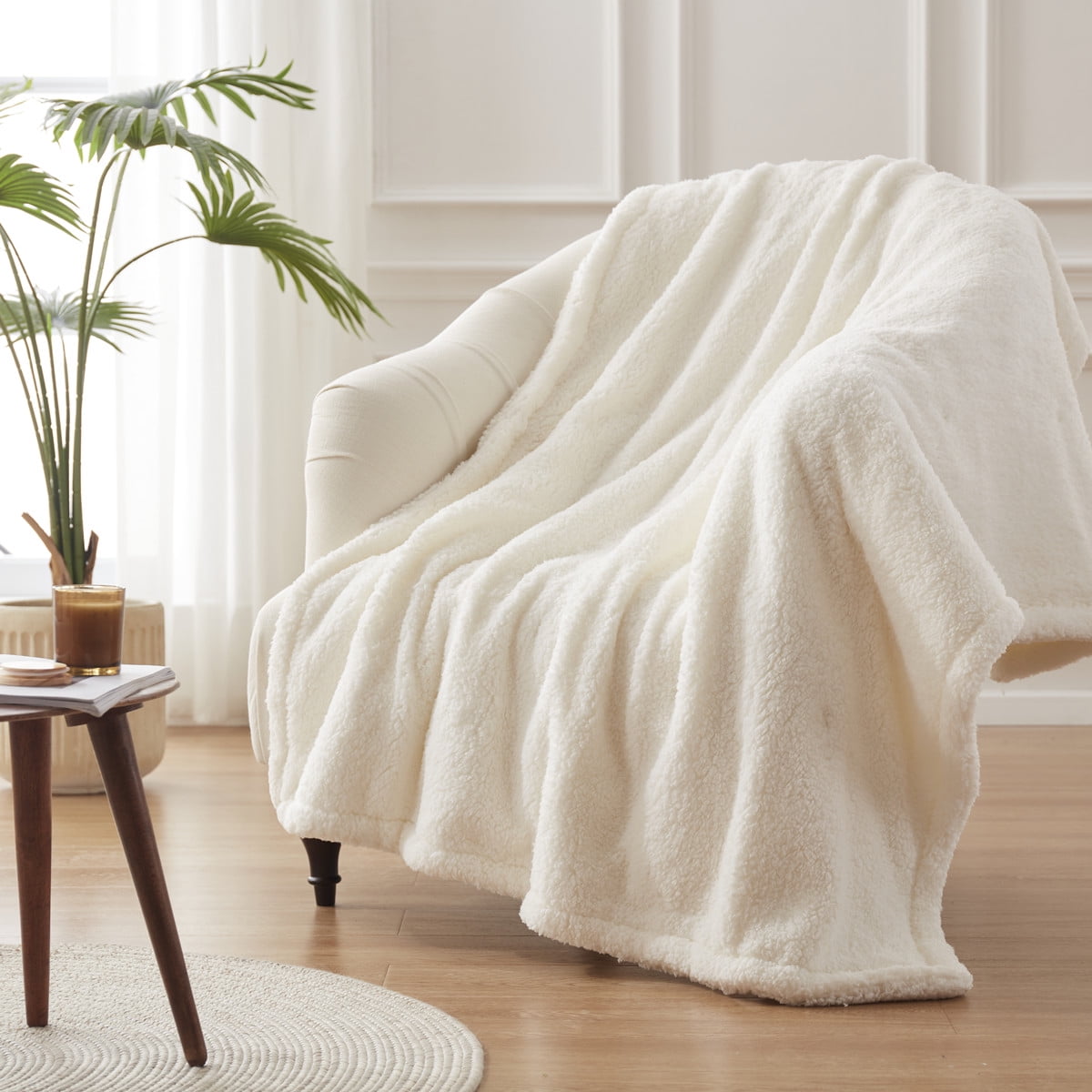 Westinghouse 50x60in Electric Blankets Heated Throw, Soft Cozy Sherpa