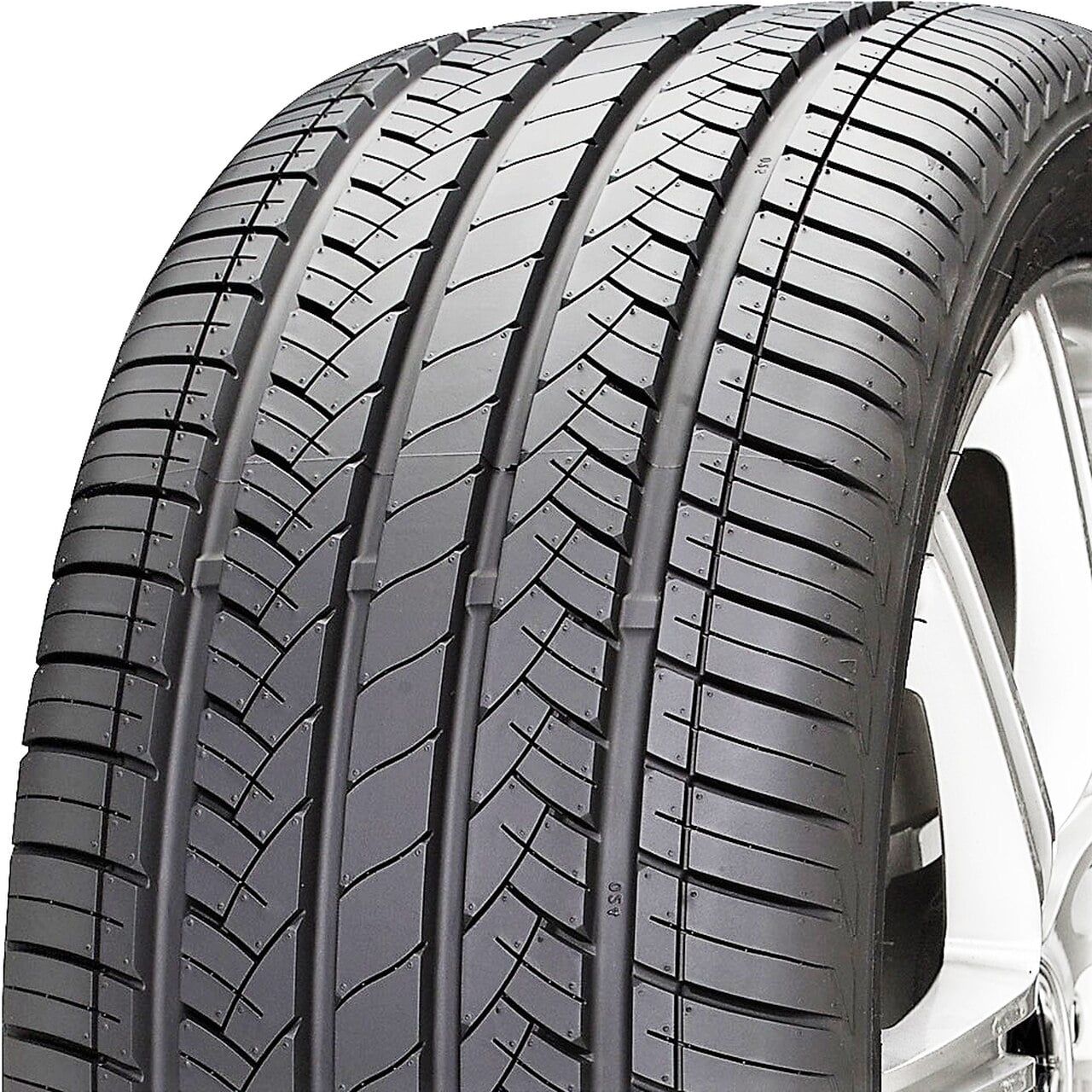 Westlake SA07 All Season 245/45R19 98V Passenger Tire Fits: 2014-16 Chevrolet Impala LTZ, 2017-22 Kia Sportage SX Turbo