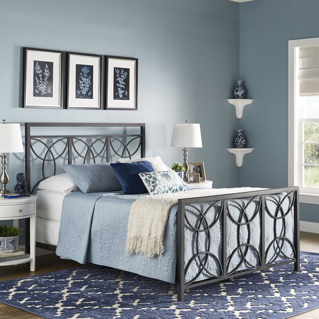 Weston Home Kasen Floral Motif Metal Queen Bed, Black